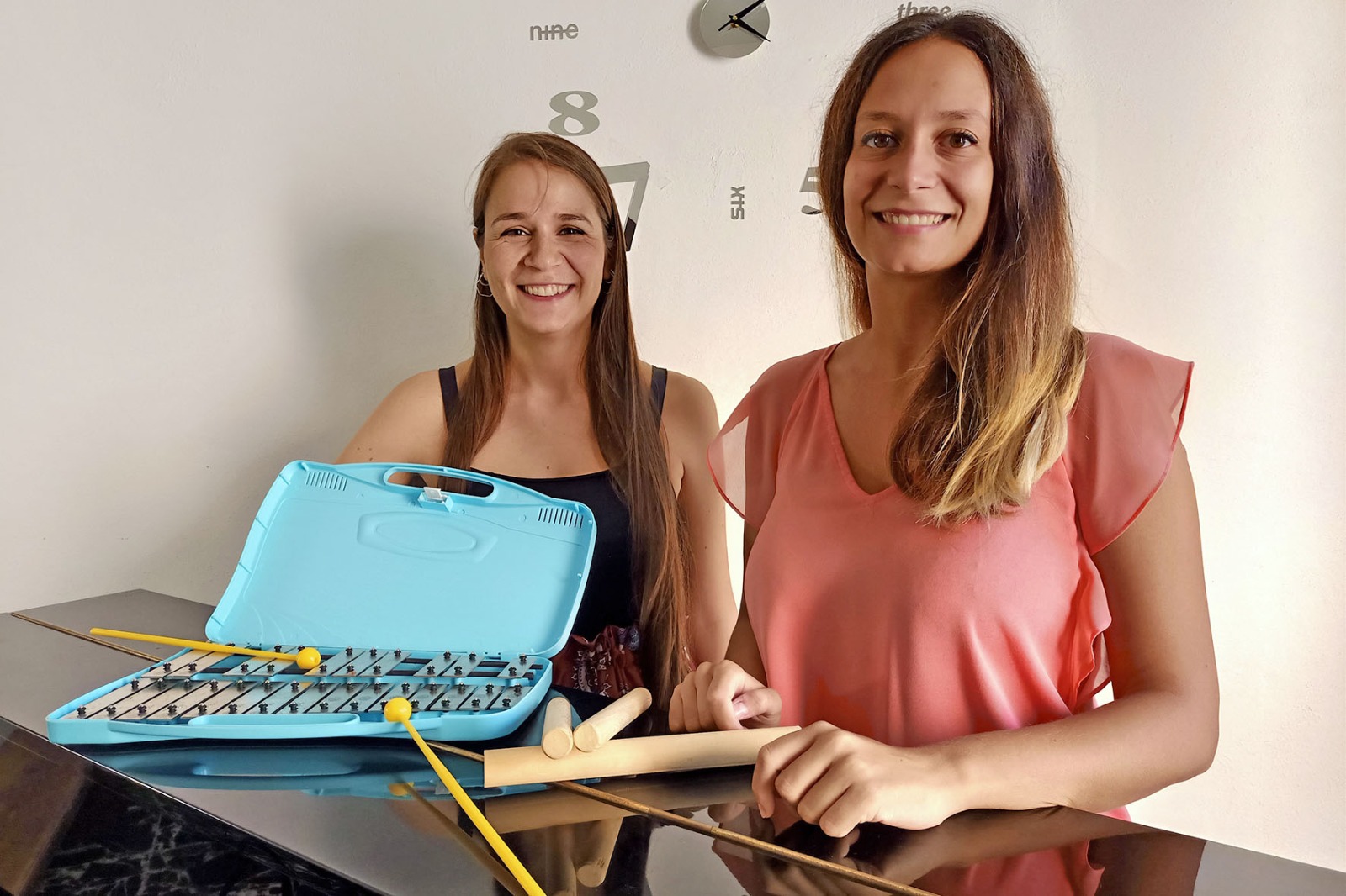 Silvia e Isabella, docenti di ProximaMusic Arezzo
